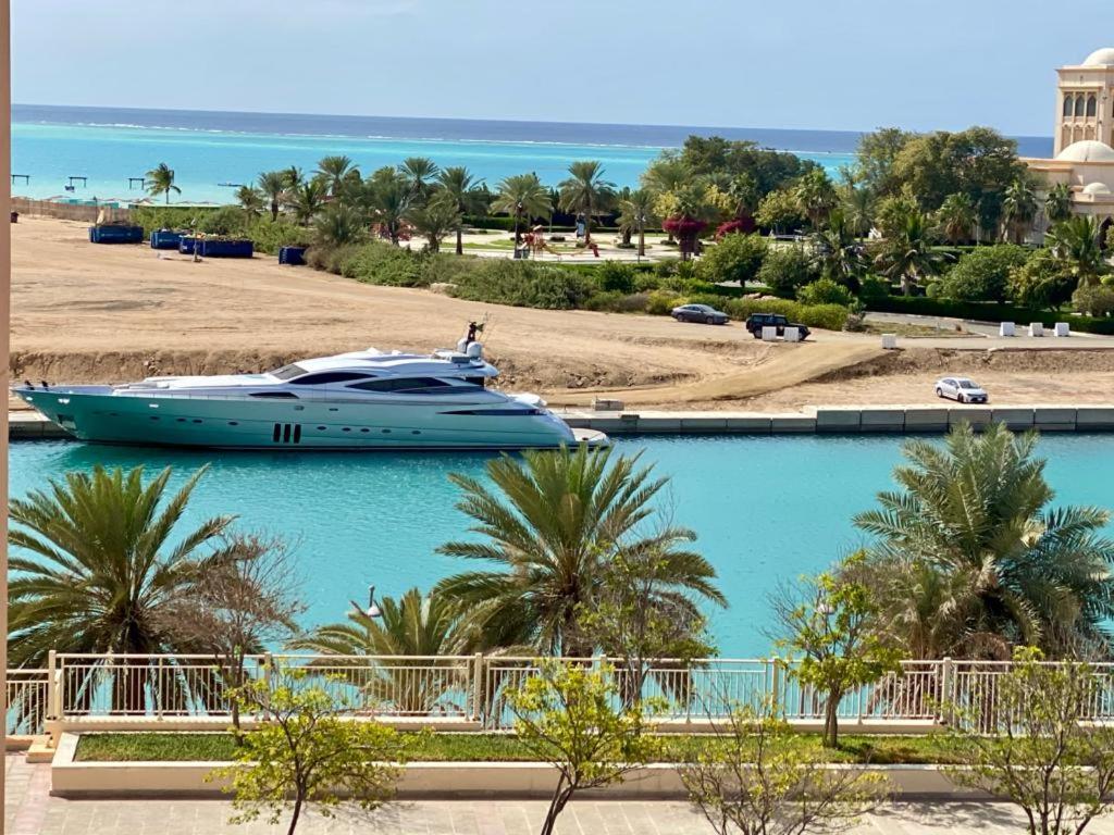Marina Deluxe 2, family only photo 1