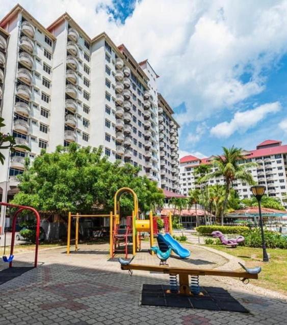 Cuti Cuti apartment Glory Beach photo 4