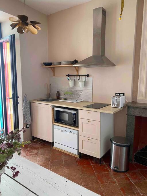 Charmant appartement lové dans un vieux mas avec piscine et jacuzzi photo 3