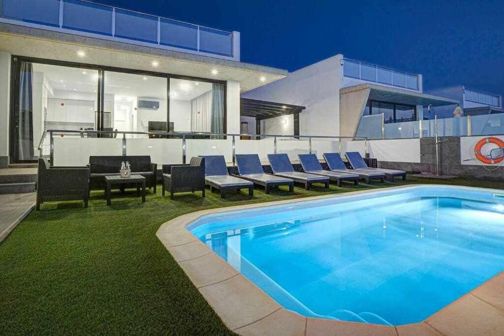 Seven Dreams Villas - Tap to explore photos