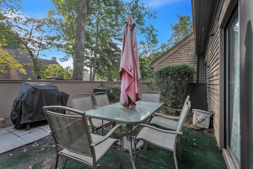 Centrally Located 4BR Stonecrest Condo condo photo 1