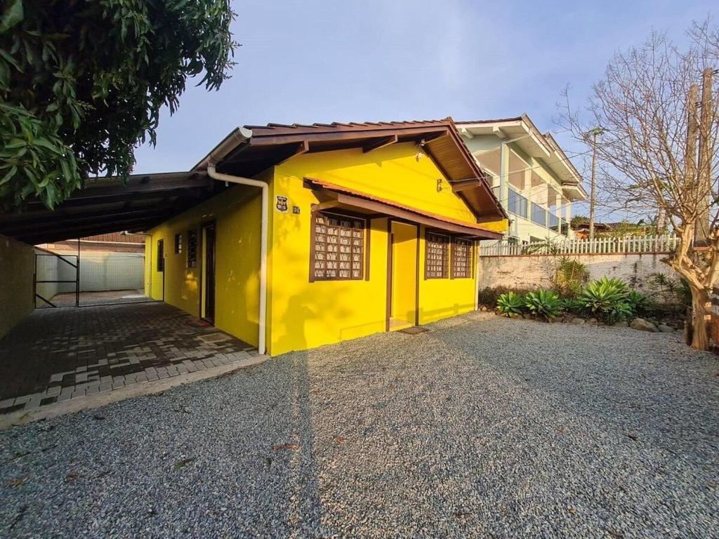 YELLOW HOUSE photo 2