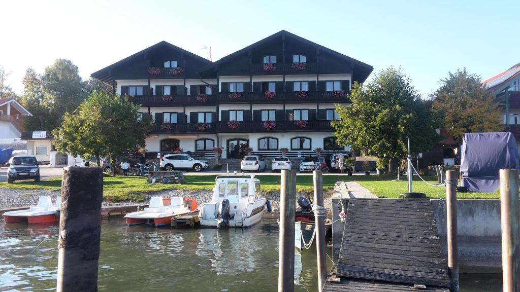 Gästehaus Grünäugl am See photo 3