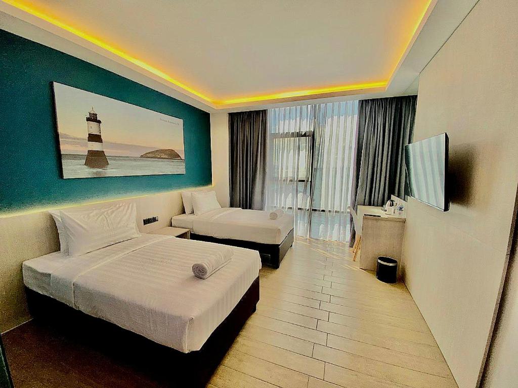 Lighthouse Hotel Semporna photo 2