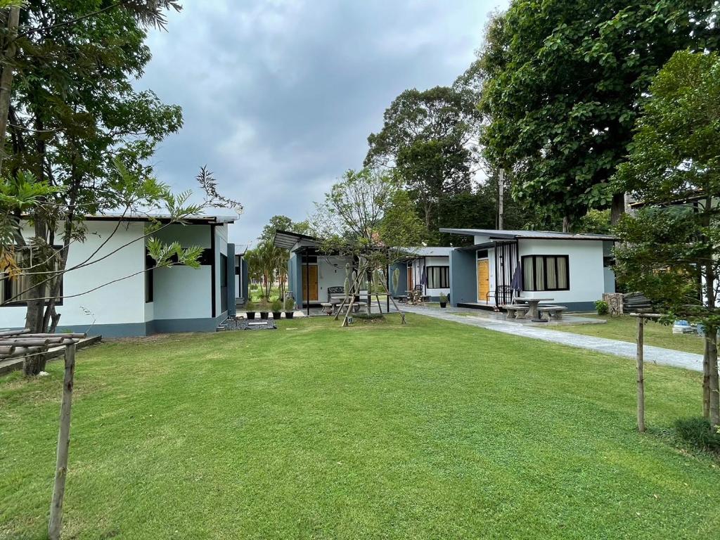 Suptara Resort photo 3