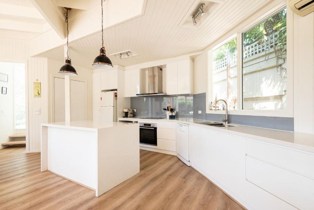 Peaceful Beach House in Portsea photo 2