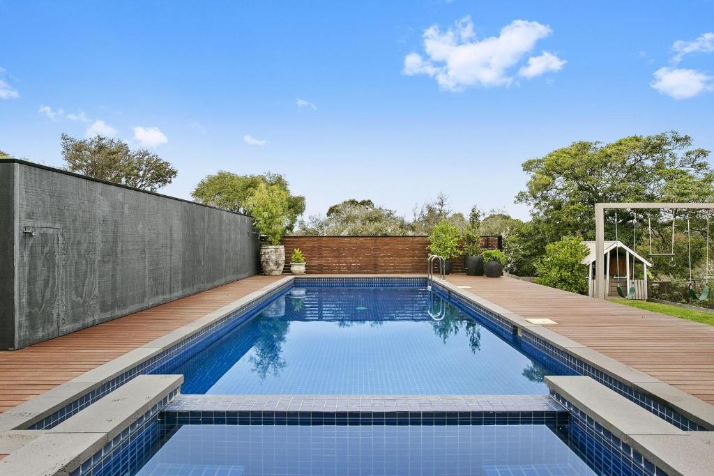 Luxury Mount Martha Hideaway with Pool and Spa photo 4
