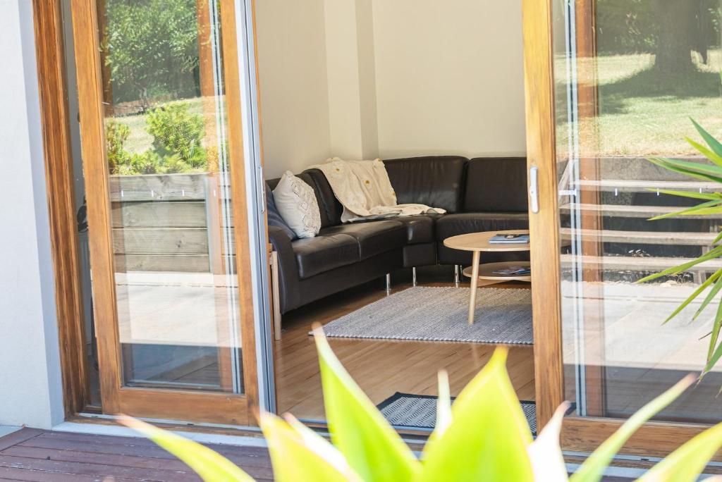 The Royal Apartment in Mornington photo 3