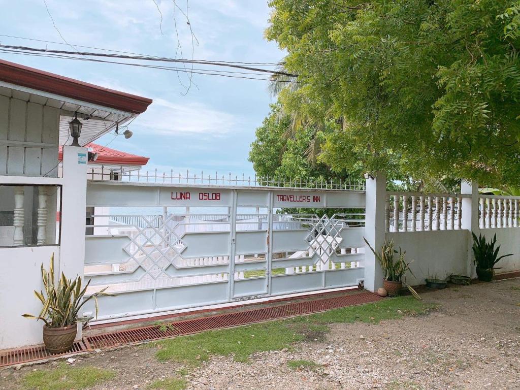 LUNA OSLOB TRAVELLERS INN - Beach Front photo 2