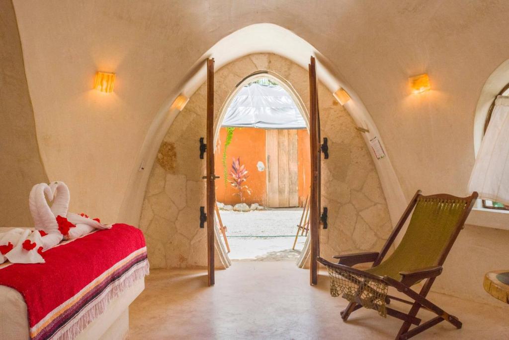 Room in Lodge - Ecolush Couple Mayan Dome cenote Bikes photo 3