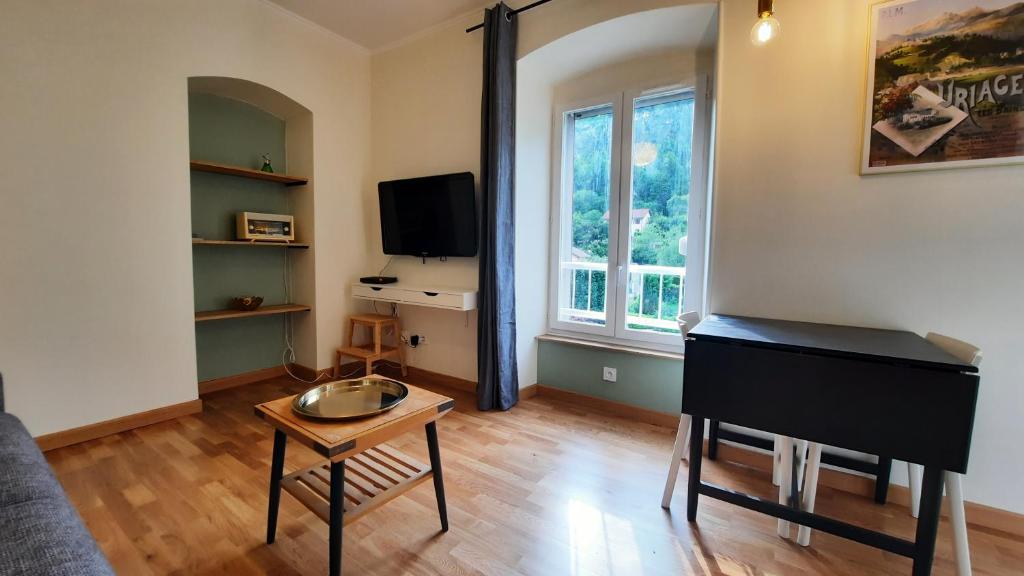 Studio de charme au cœur d'Uriage les bains photo 4