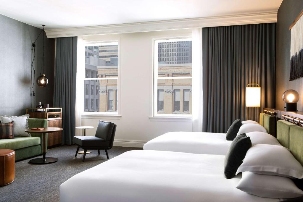 The Alexis Royal Sonesta Hotel Seattle photo 2