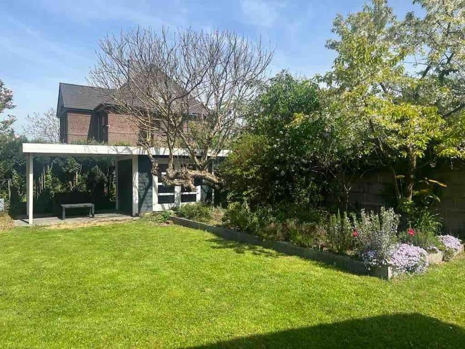 Historische Villa mit Garten, Luxus, Dusseldorf