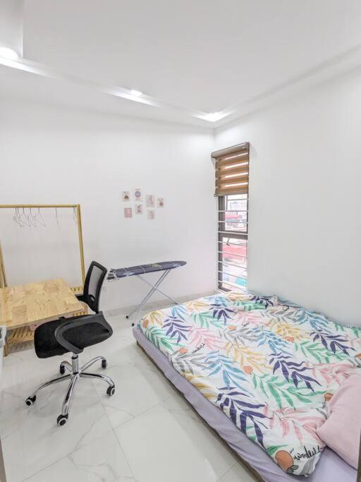 Cozy apartment w/ 2 private BR & free bike parking