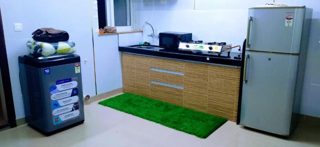 900 sqft Luxurious Your Own Home Wi-fi Pool LPG Gas AC photo 3