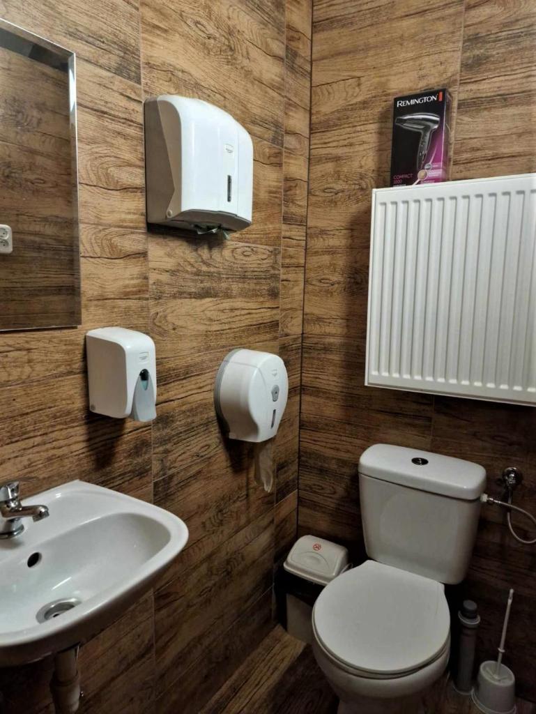 Hostel Domek Ogrodnika przy Muzeum w Przeworsku Zespole Pałacowo - Parkowym photo 2