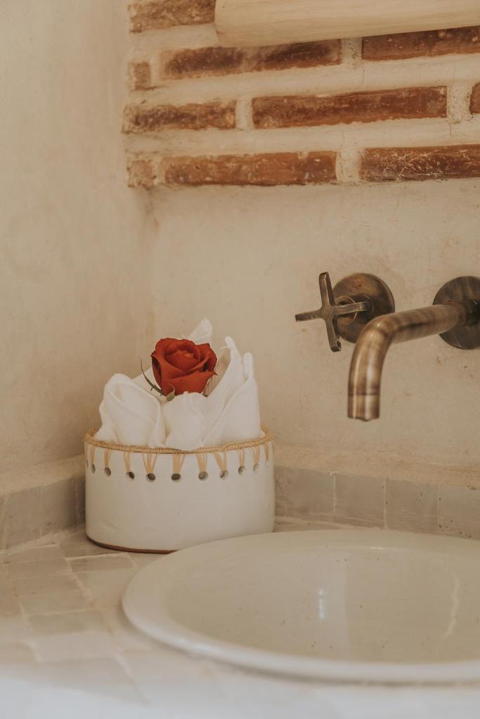Riad Casa Kasbah - Tap to explore photos
