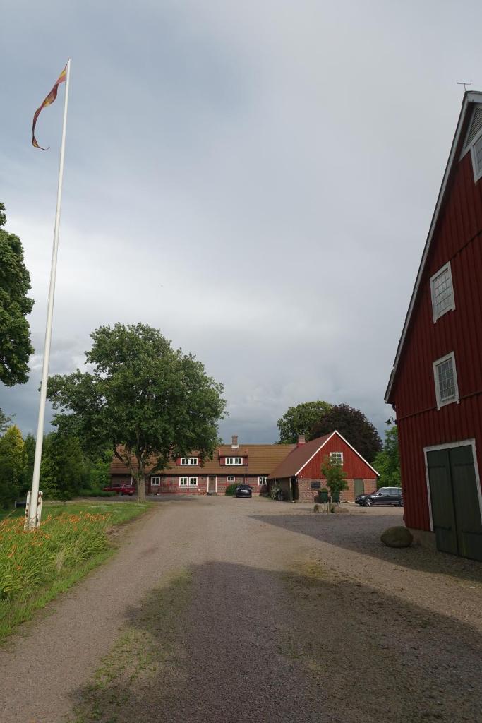 Attic apartment on countryside photo 2