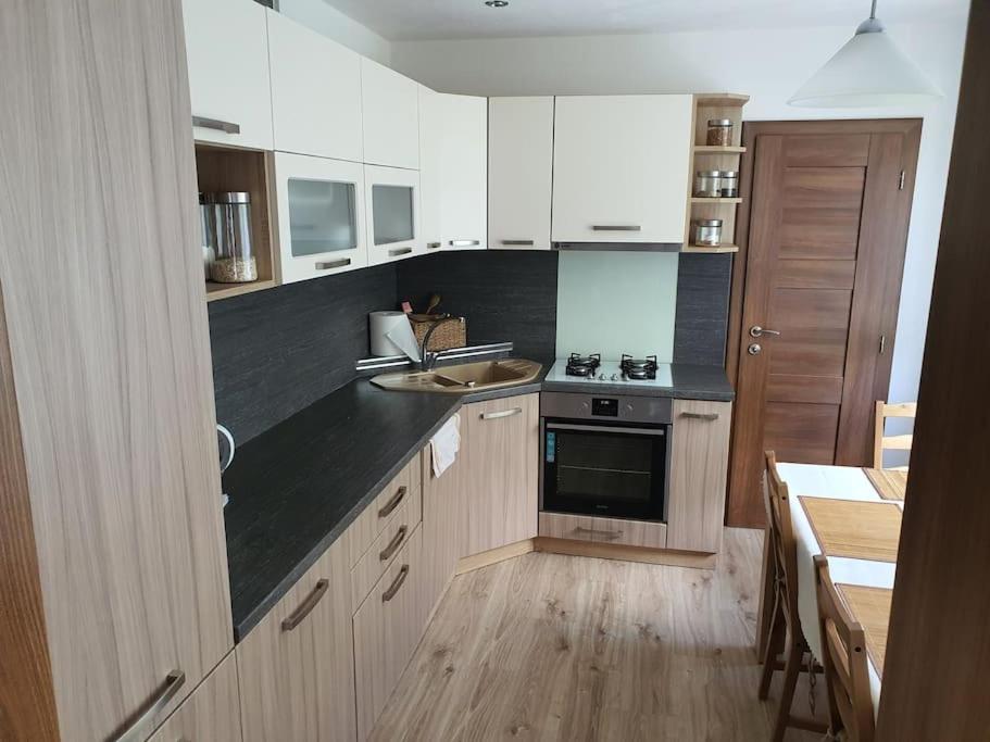 Veľký Apartmán 2-4 osôb v srdci Tatier photo 3