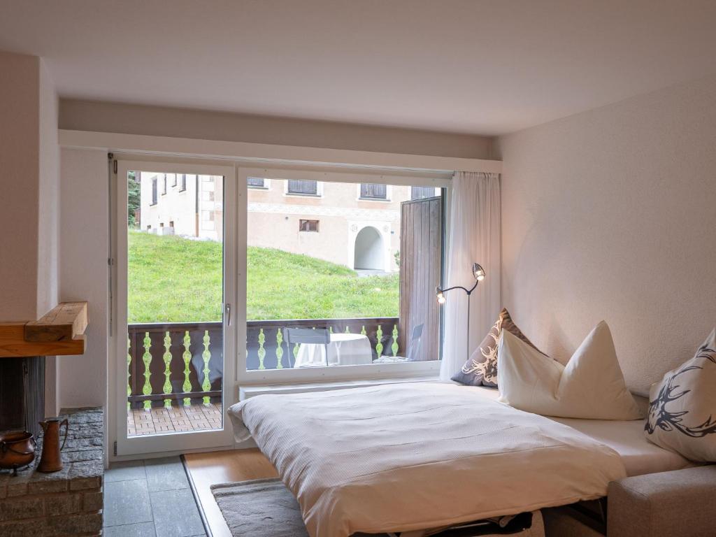 Apartment Chesa Palüdin 10 - Pontresina by Interhome photo 2