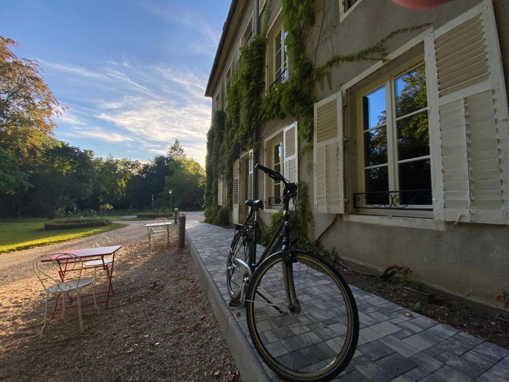 Logis HOTEL DU PARC photo 1