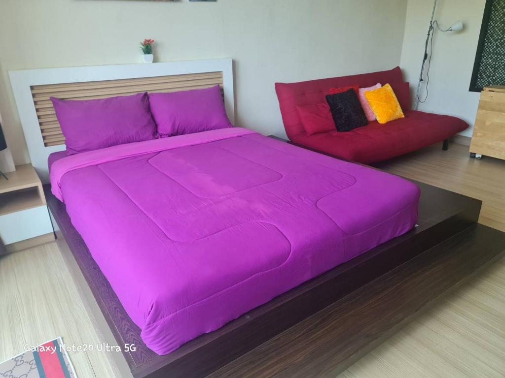 The Naithorn Condo Unit 401 photo 4