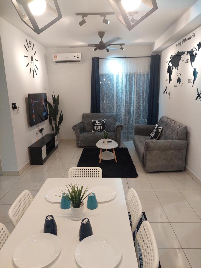 KLIA AeroSky Homestay @ Alanis - Wifi + Netflix photo 4