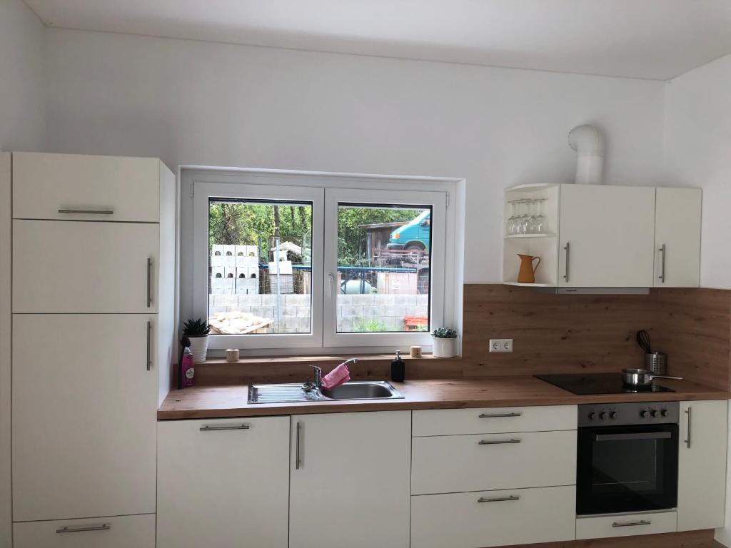 Schöne Wohnung in Schwaigern photo 4