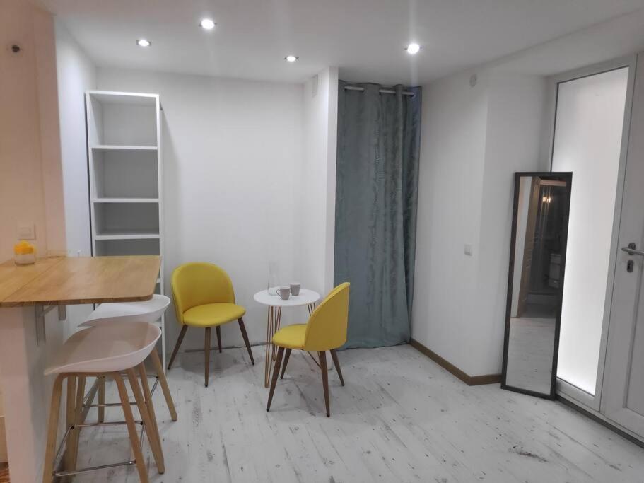 Studio Indépendant dans Maison de Village photo 1