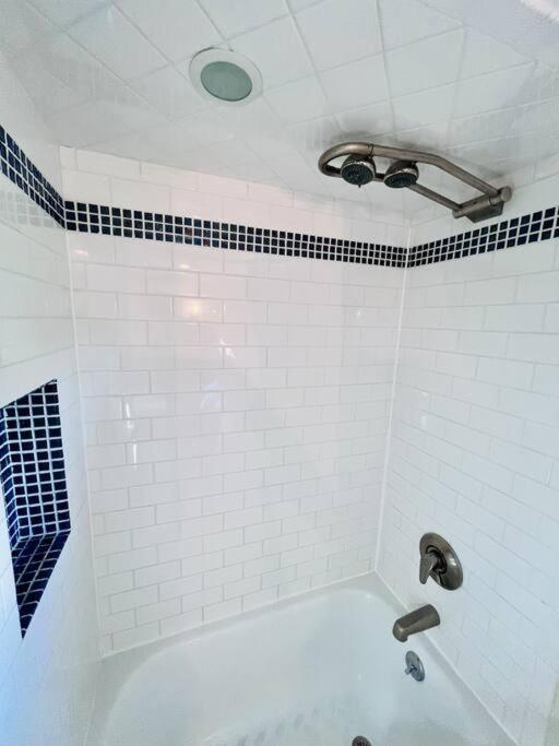 Circa 1725 home w/Roof Deck and Water Views photo 3