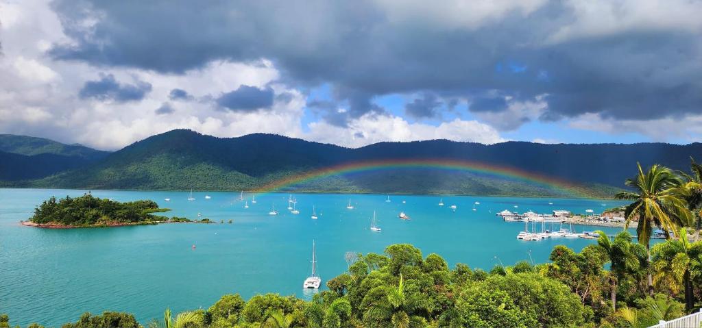 The Haven View - Airlie Beach photo 1