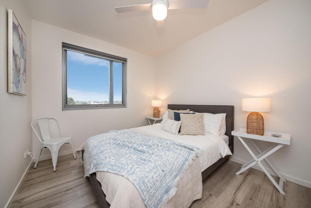 Ocean Blue Views in Central Dromana photo 4