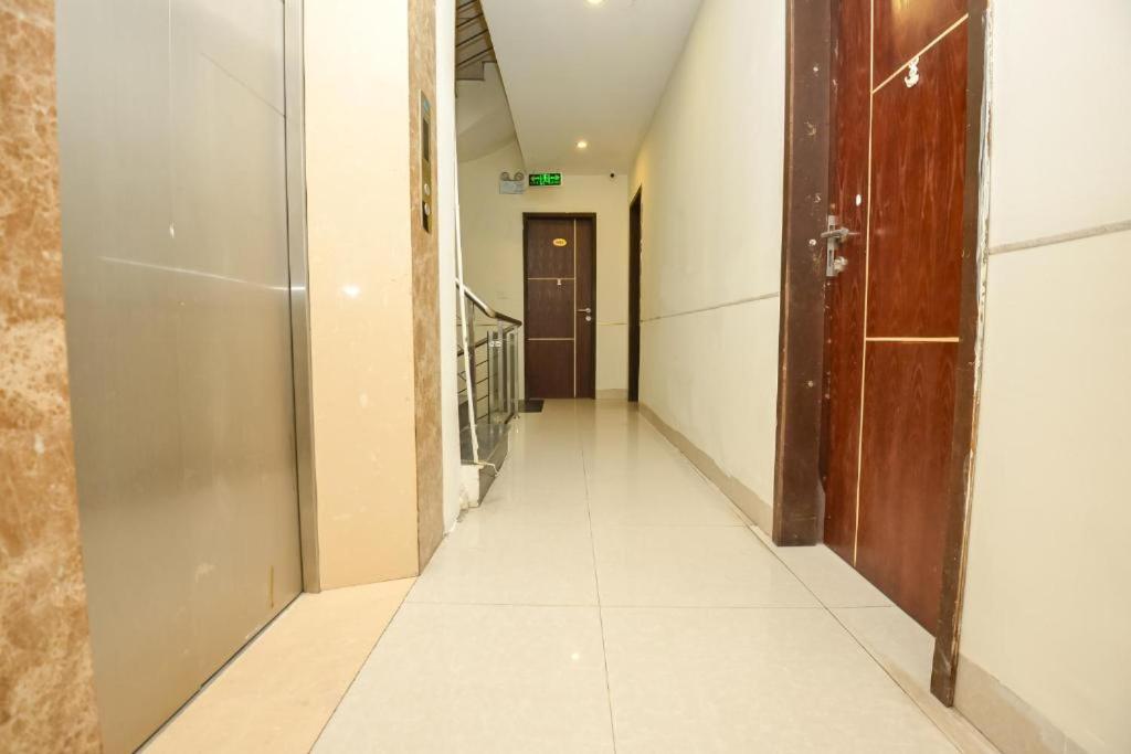 Hà Nội Vàng Hotel - Ngõ 4 Phương Mai - by Bay Luxury