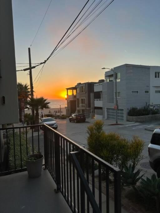 Beachfront Studio in Manhattan Beach image