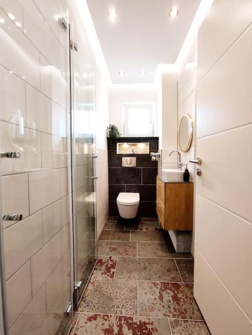 Helle, 110m3 Wohnung mit Sauna photo 2