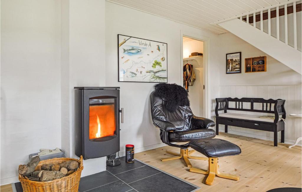 Awesome Home In Tistrup With 2 Bedrooms And Wifi photo 2