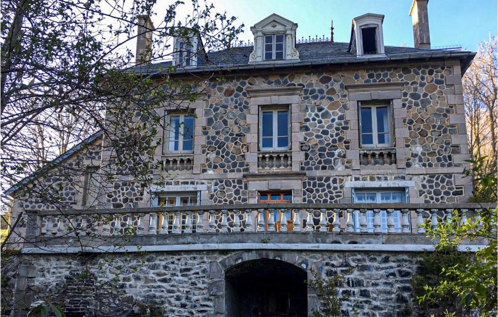 Chteau De Vze