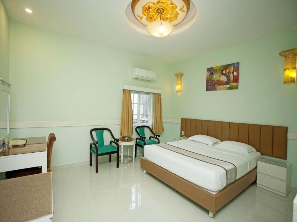 Fortune Hotel 1127 Tran Hung Dao, Q5 - by Bay Luxury