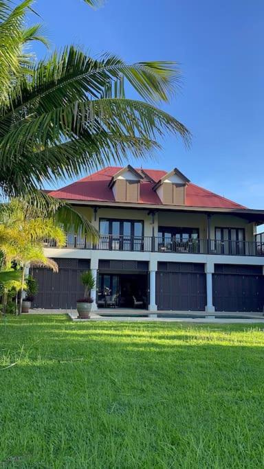 Paradise Villa Eden Island photo 1