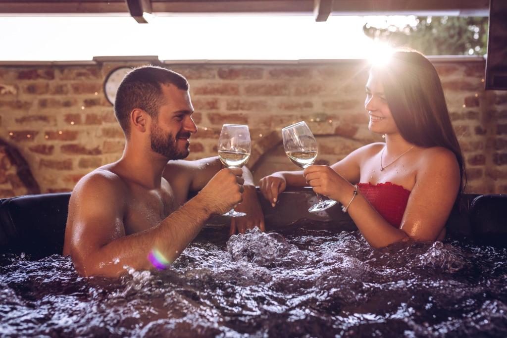 Lexi Apartman private HydroMassage Hot Tub Balatonboglár photo 1