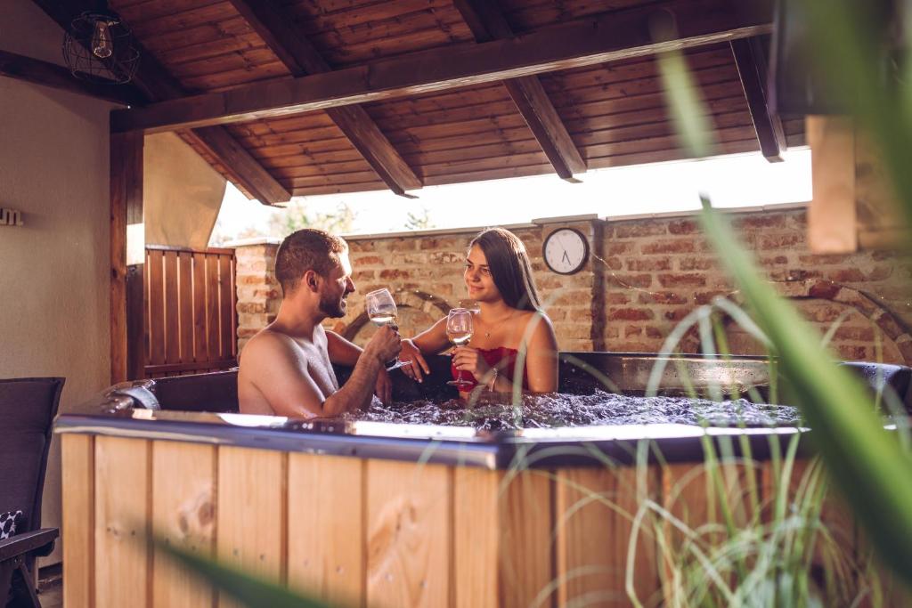 Lexi Apartman private HydroMassage Hot Tub Balatonboglár photo 3