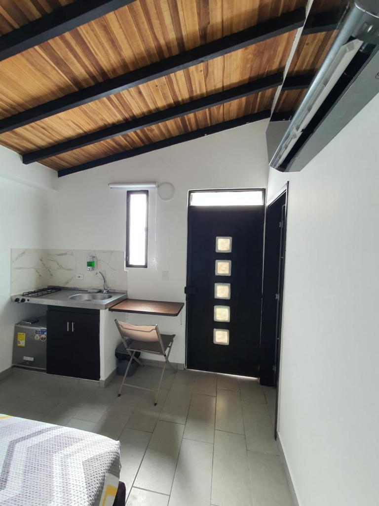 Aptoestudio full equipado y excelente ubicación
