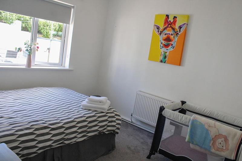 2 BEDROOM The White House photo 2