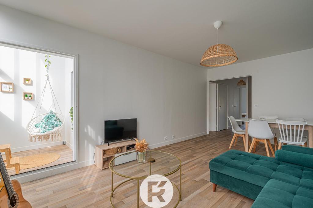 R 'AppartsT3 Serenity Haven photo 4