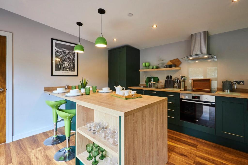 Host & Stay - Forest Green Lodge photo 2