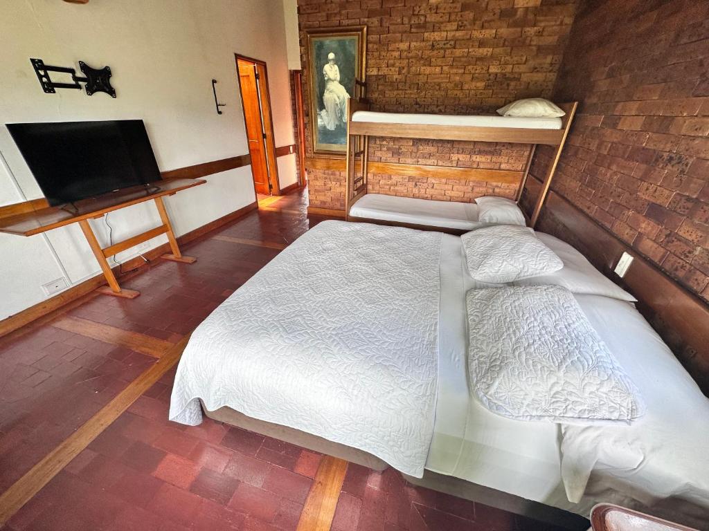 ANAPOIMA Villa Toscana photo 1