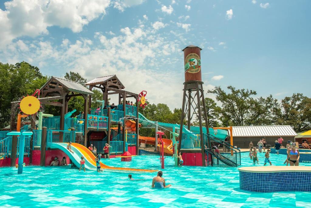 Jellystone Park Tyler photo 3
