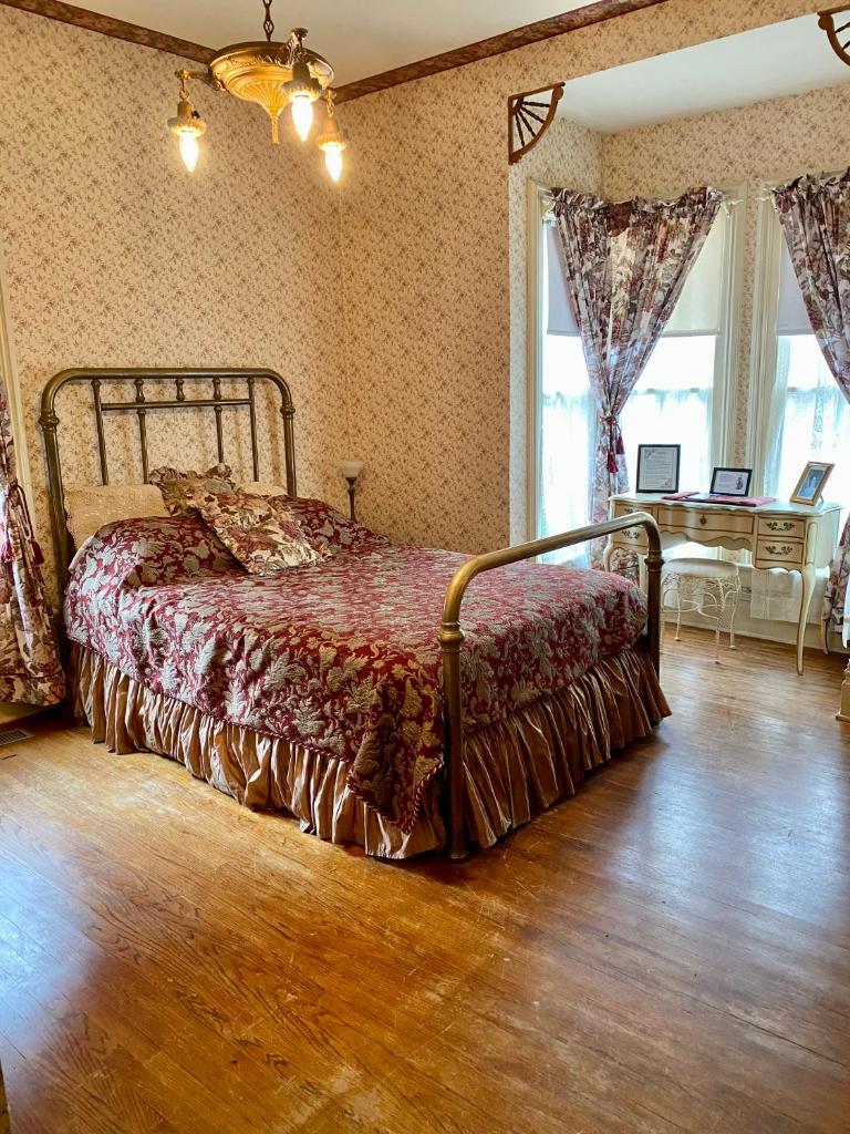 Pansy’s Parlor Bed & Breakfast photo 4