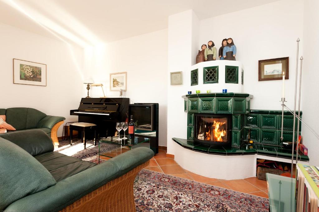 Villa Düne mit großer Sonnenterrasse, Kamin, Wlan und Tiefgarage für 2-4 Personen