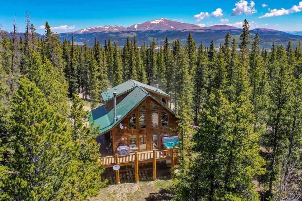 Spacious Mountain Home with Hot Tub, Fast WiFi, 26 miles to Breckenridge - Pine Top Perch photo 3